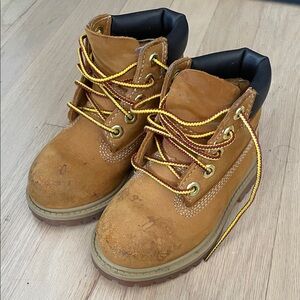 Timberland Kids Brown Boots with Yellow Laces 7C